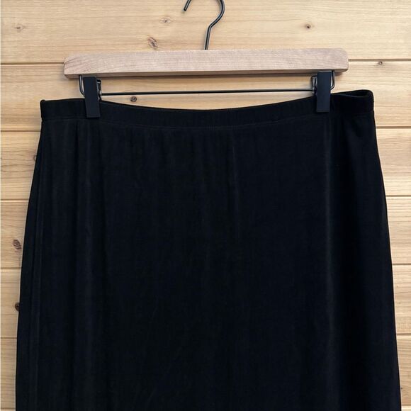 Chicos Travelers Size 2/Large Black Anti Wrinkle Elastic Waistband Skirt - Picture 5 of 9